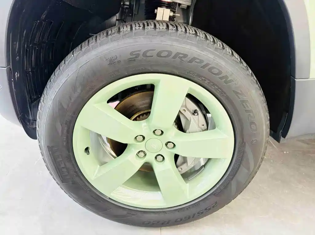 Land Rover Defender — миниатюра 5