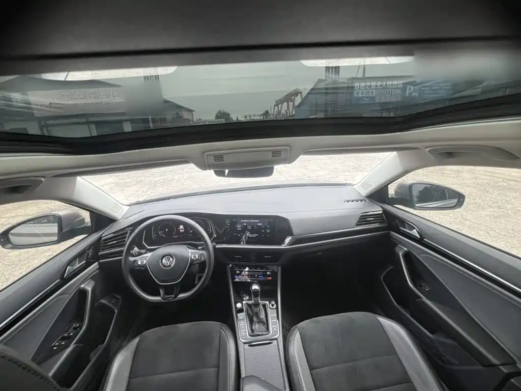 Volkswagen Sagitar — миниатюра 4