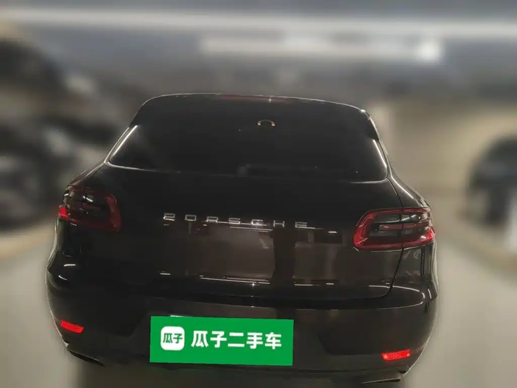 Porsche Macan — миниатюра 5