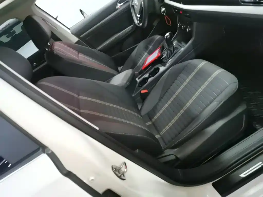 Volkswagen Lavida — миниатюра 25