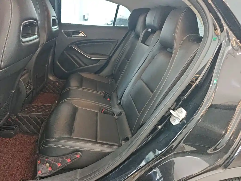 Mercedes-Benz GLA — миниатюра 17