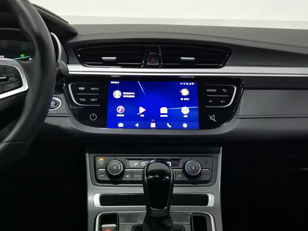 Geely Emgrand — миниатюра 12