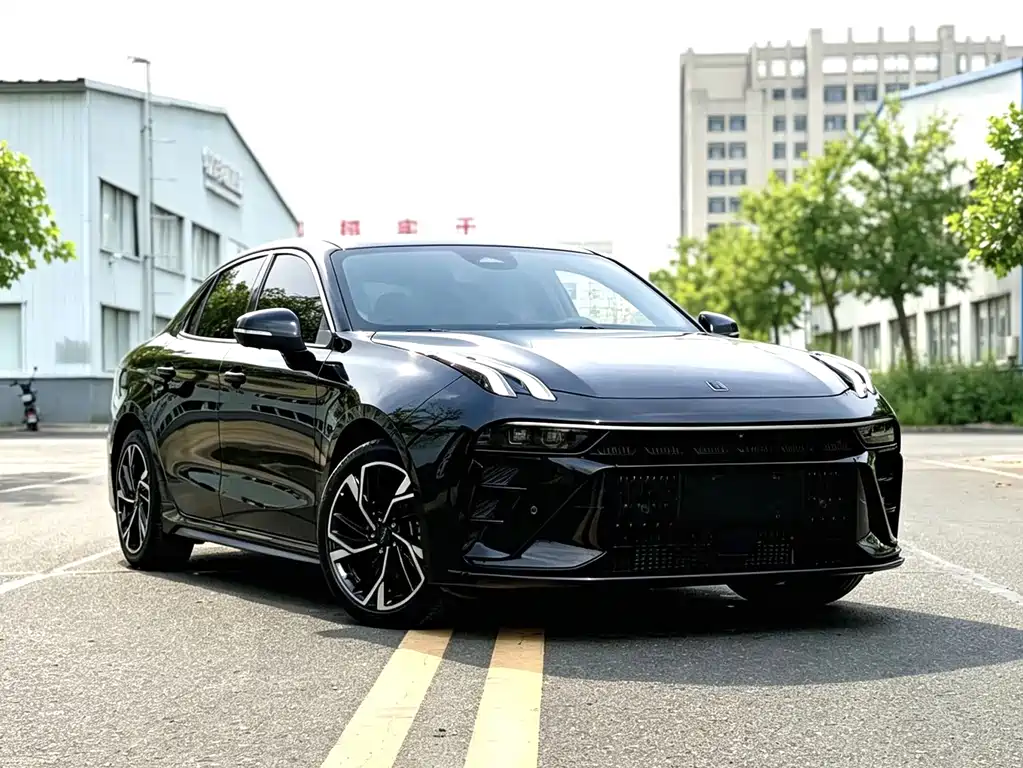Lynk & Co 03 — миниатюра 3