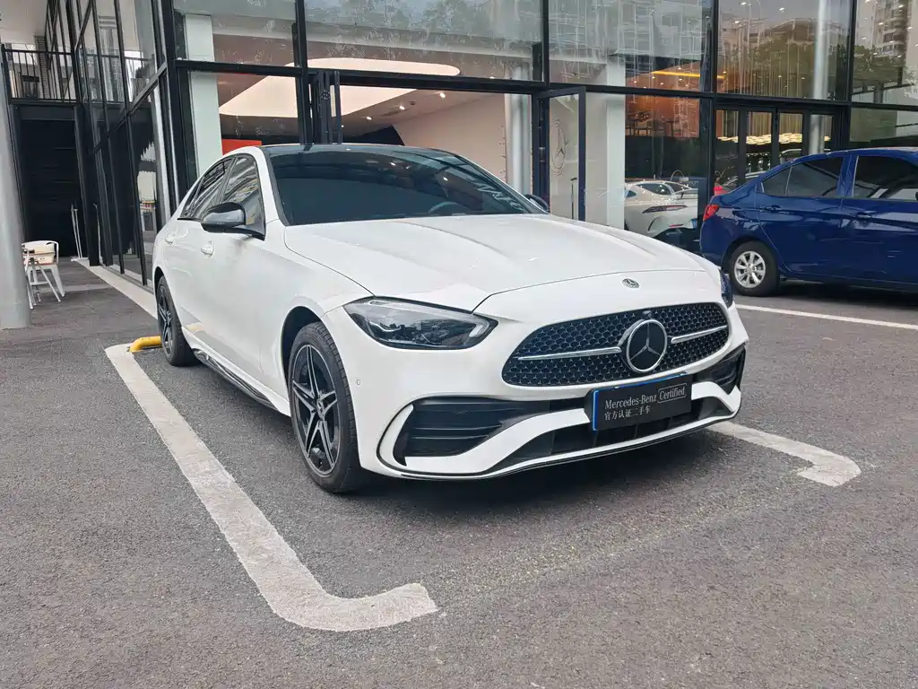 Mercedes-Benz C-Class — миниатюра 3
