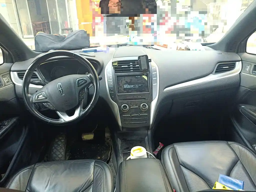 Lincoln MKC — миниатюра 10