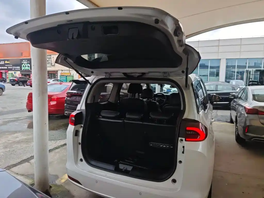 GAC Motor Trumpchi M6 — миниатюра 19