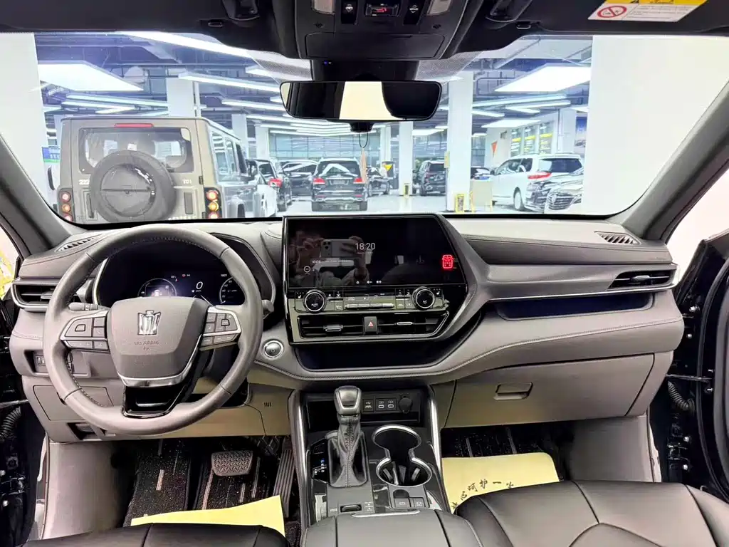 Toyota Crown Kluger 2023 2.5L HEV Luxury