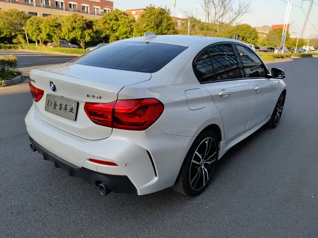 BMW 1 Series — миниатюра 10
