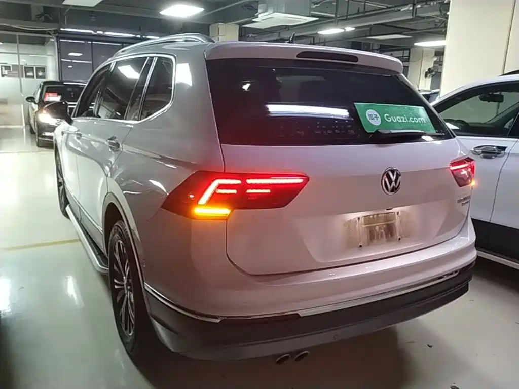 Volkswagen Tiguan L — миниатюра 5
