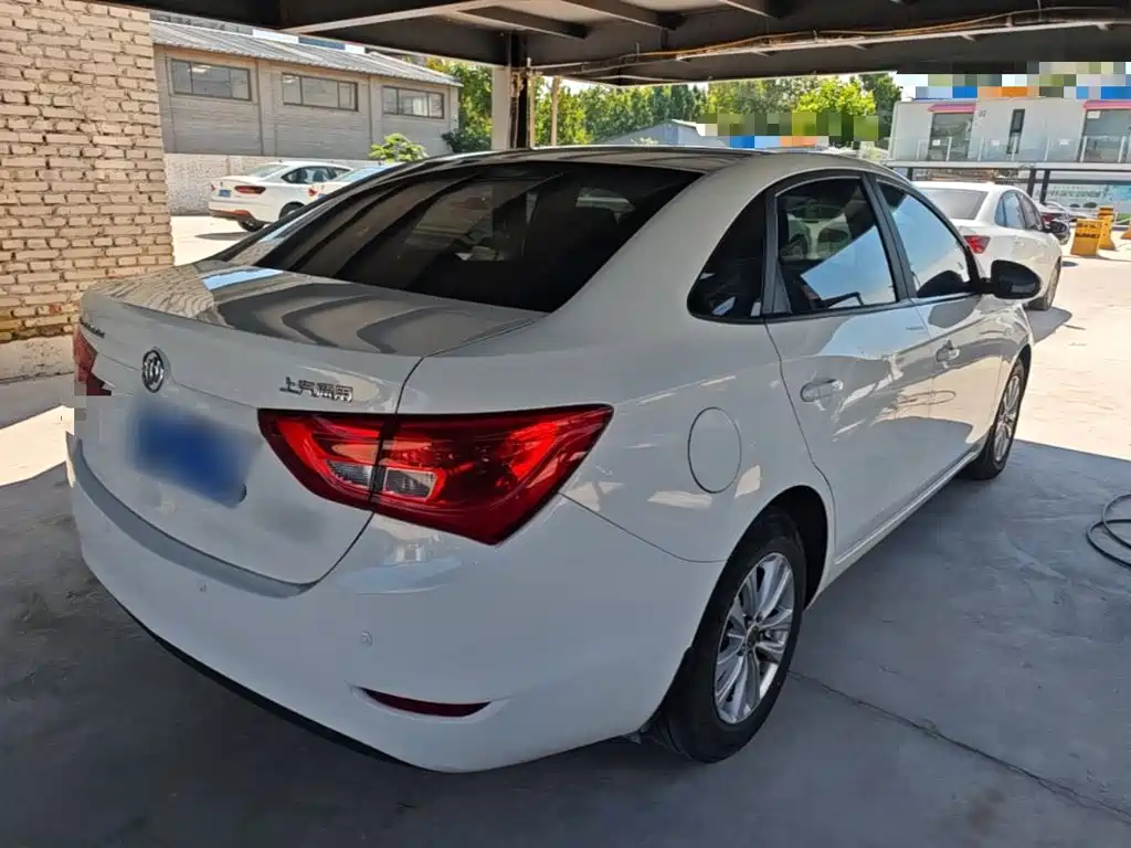 Buick Excelle — миниатюра 7