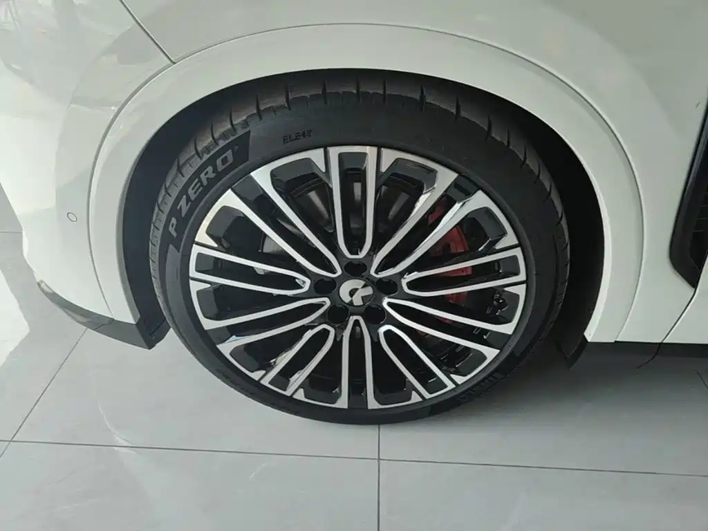 NIO ES8 — миниатюра 23