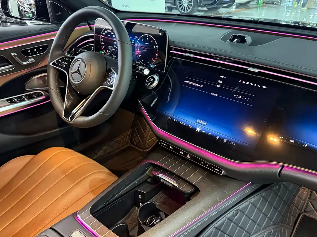 Mercedes-Benz E-Class — миниатюра 18