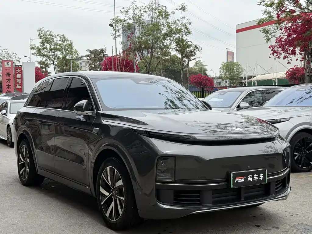 Li Auto Li L8 2024