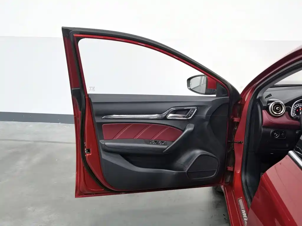 MG MG6 — миниатюра 8