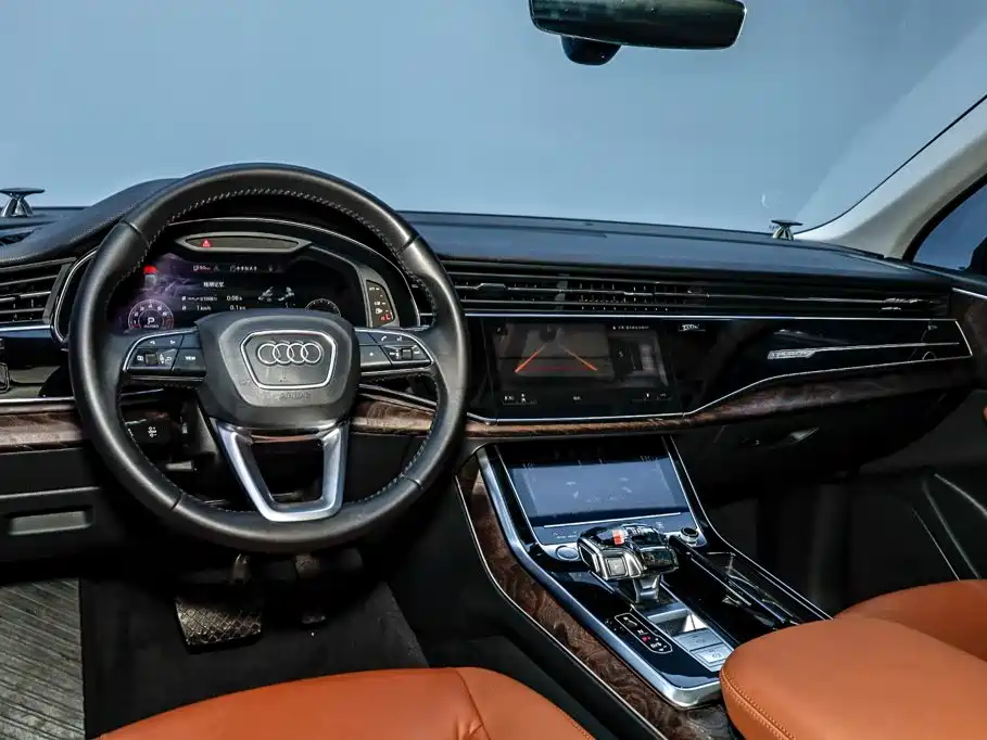 Audi Q7 — миниатюра 24