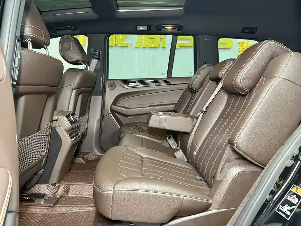 Mercedes-Benz GLS — миниатюра 14