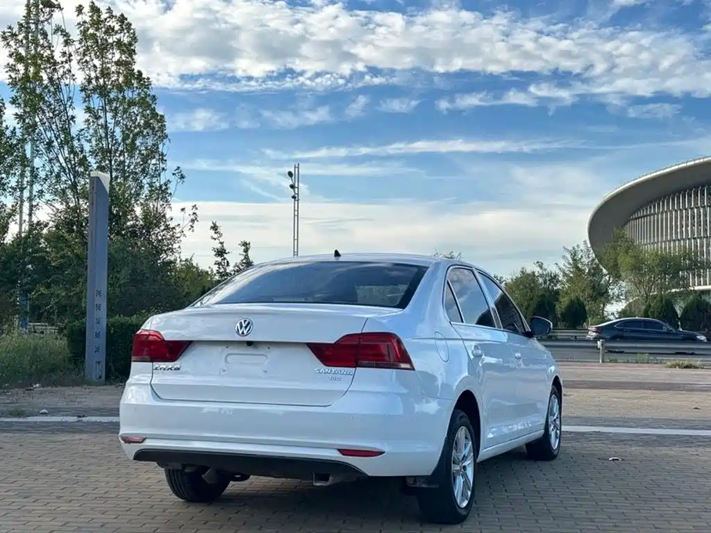 Volkswagen Santana — миниатюра 4