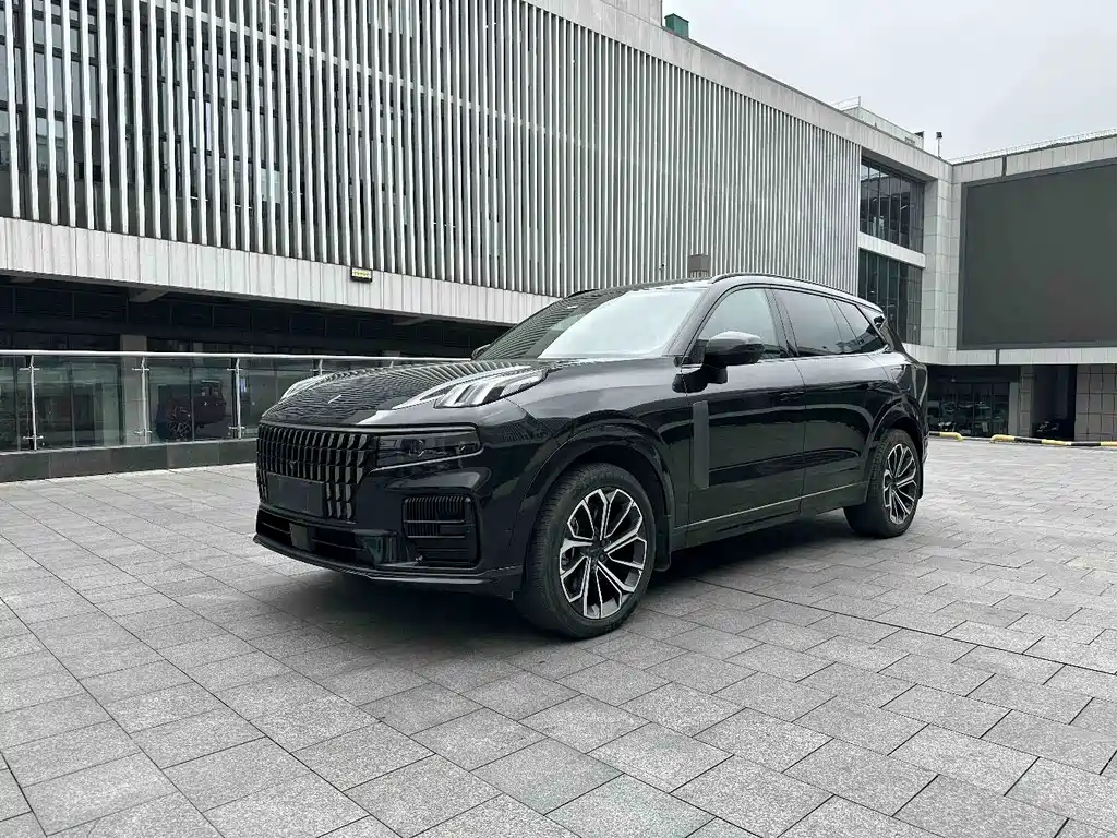 Lynk & Co 09 EM-P 2022