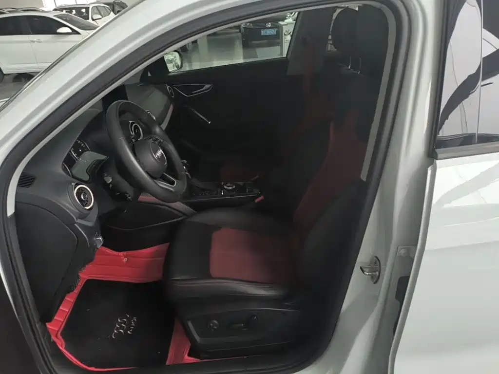 Audi Q2L — миниатюра 15