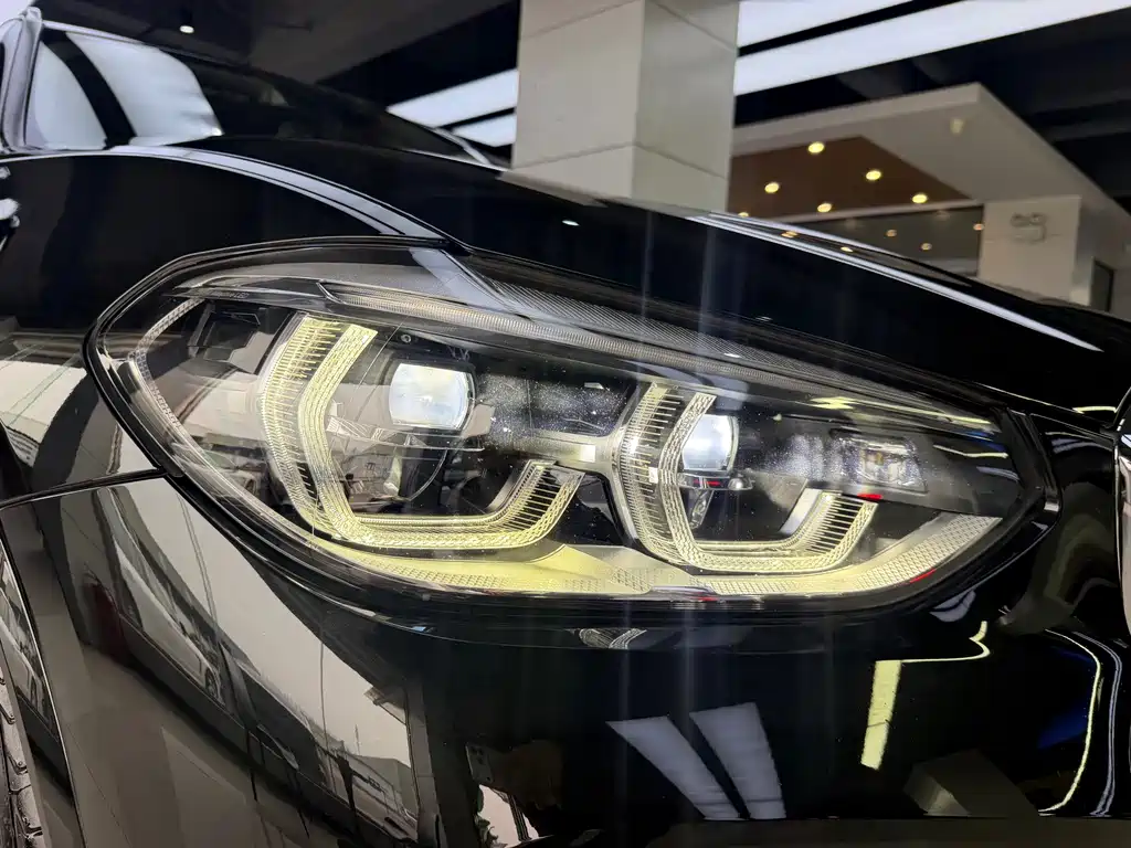 BMW X3 — миниатюра 15