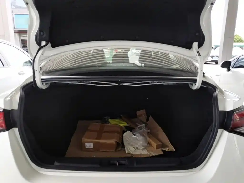 Nissan Sylphy — миниатюра 19