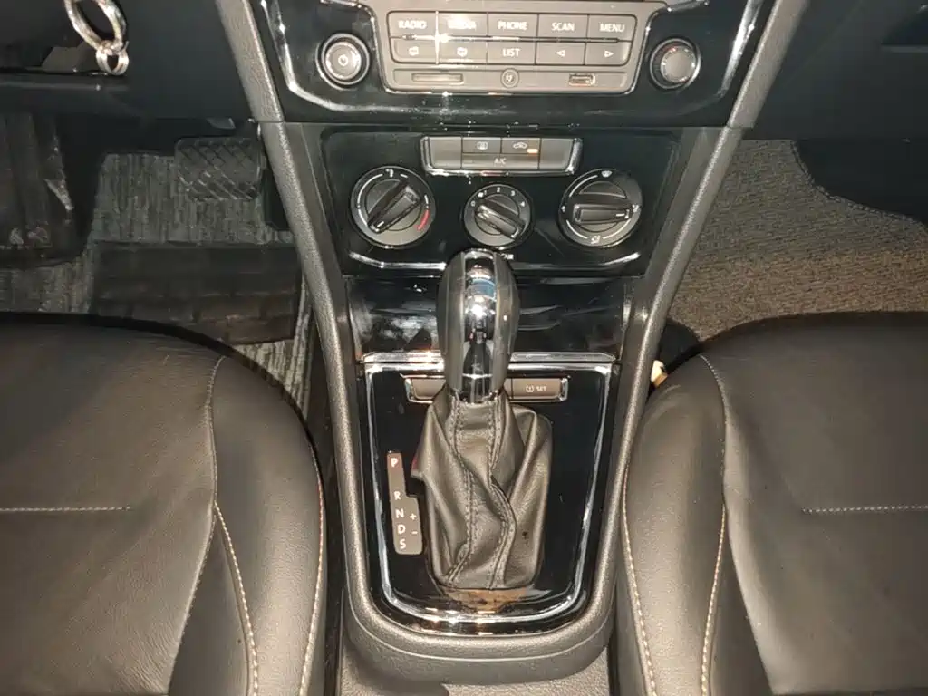 Volkswagen Bora — миниатюра 14