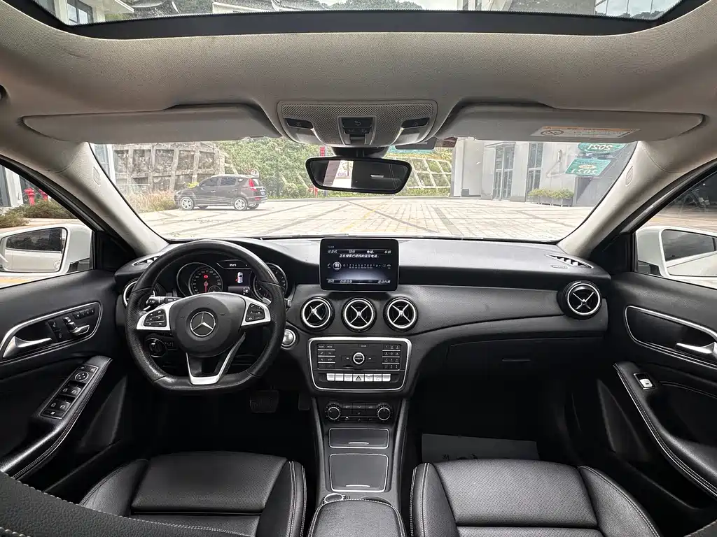 Mercedes-Benz GLA — миниатюра 13