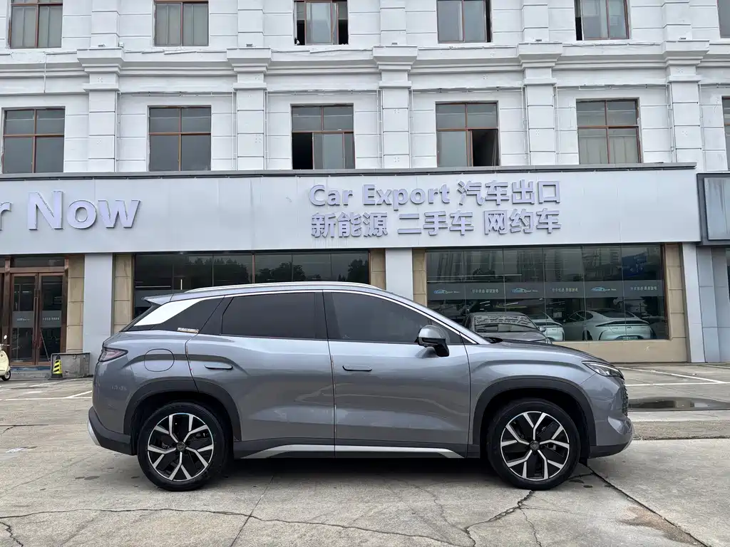 BYD L DM-i — миниатюра 4