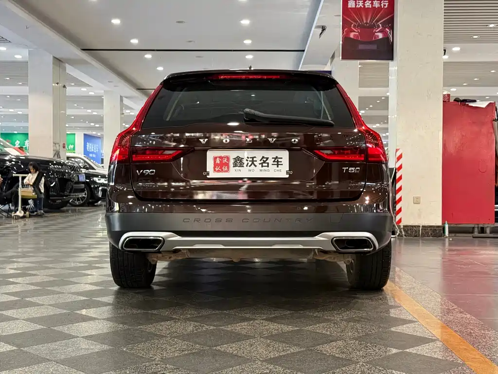 Volvo V90 — миниатюра 4