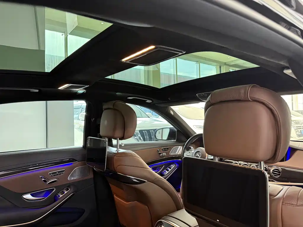 Mercedes-Benz S-Class — миниатюра 10