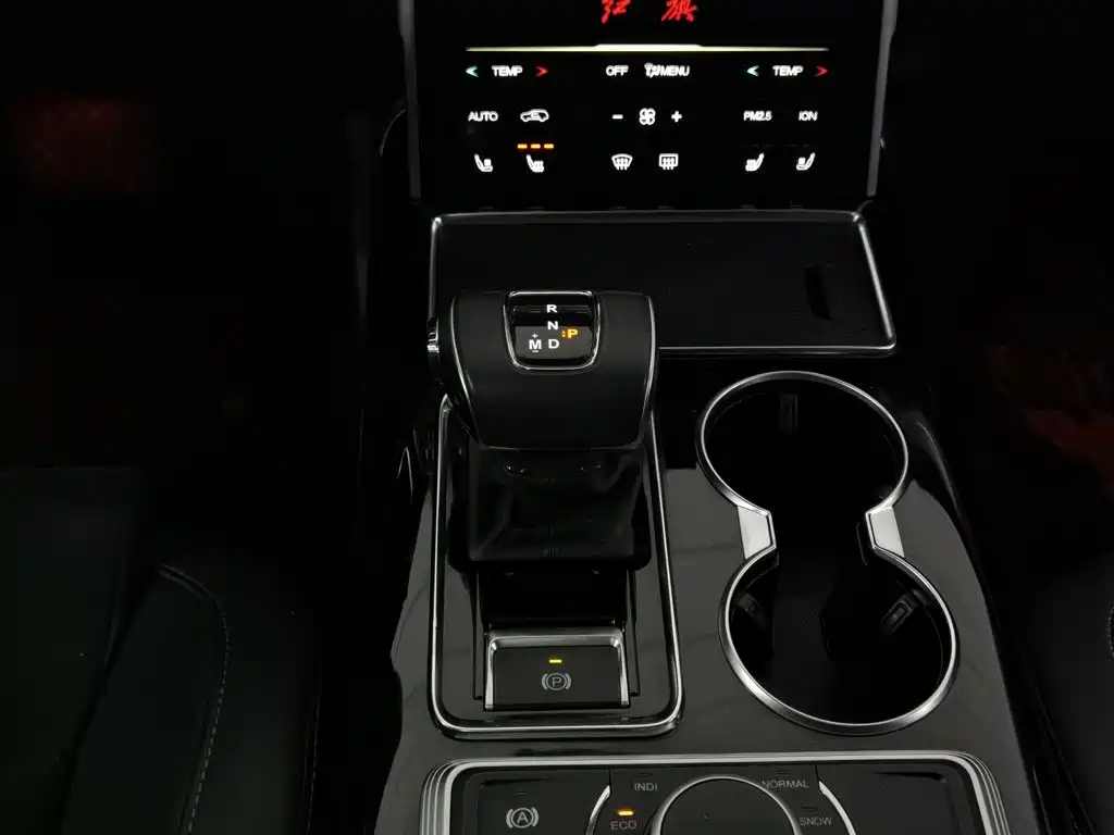 Hongqi Hongqi HS7 — миниатюра 13