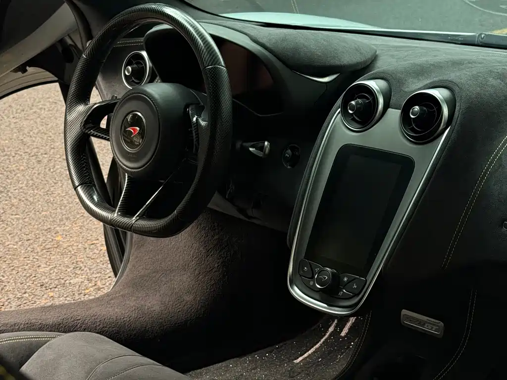 McLaren 570 — миниатюра 9