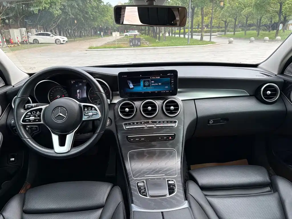 Mercedes-Benz C-Class — миниатюра 6