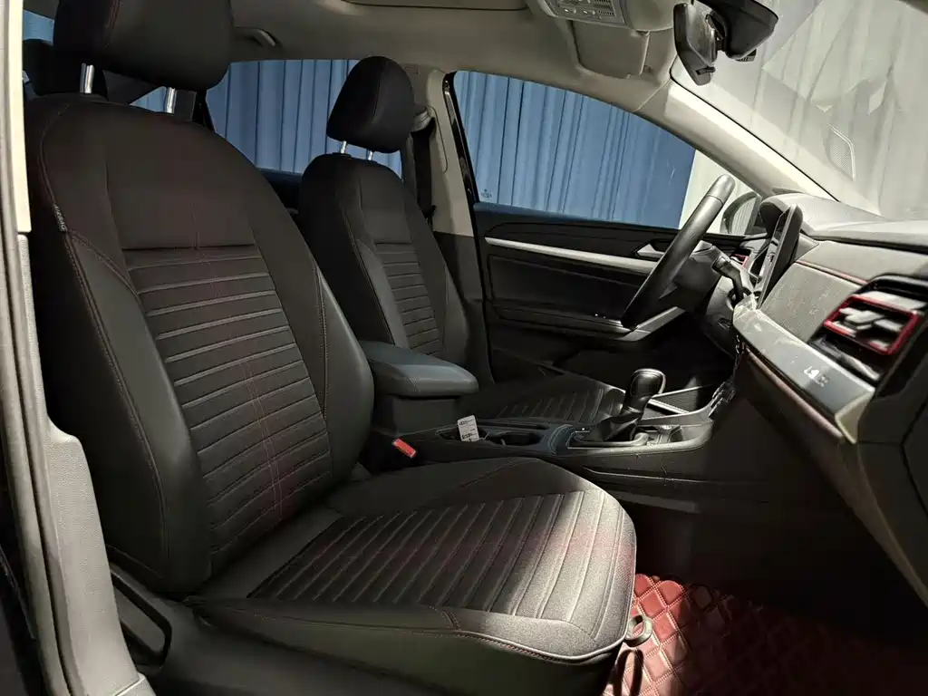 Volkswagen Lavida — миниатюра 9