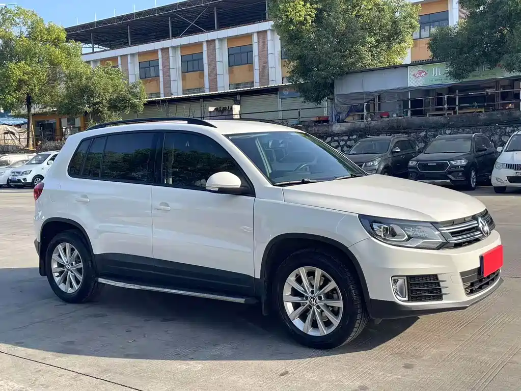 Volkswagen Tiguan — миниатюра 3
