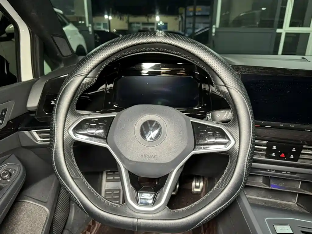 Volkswagen Golf — миниатюра 3