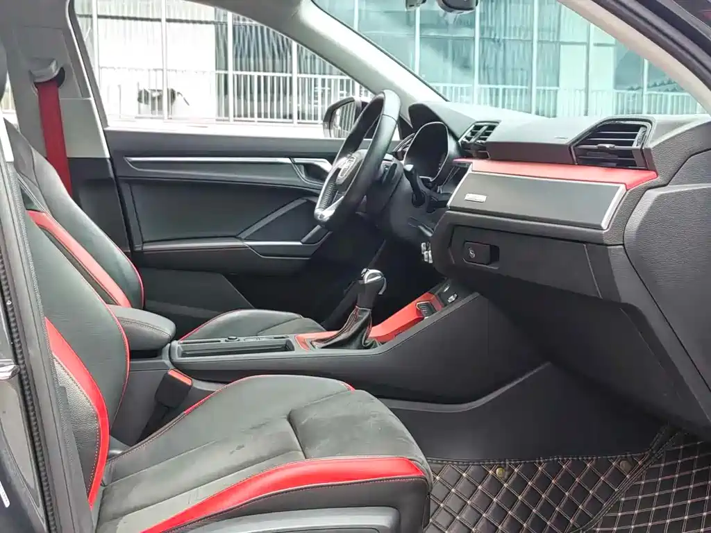 Audi Q3 — миниатюра 6