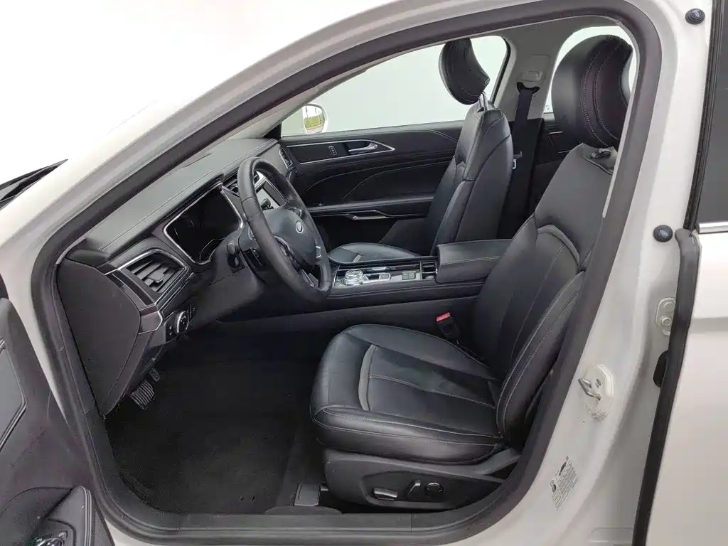 Ford Taurus — миниатюра 10