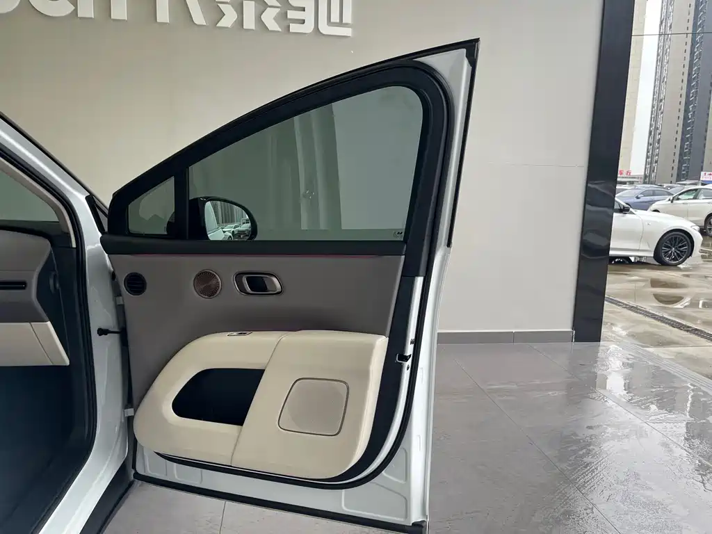 Li Auto Li i8 — миниатюра 32