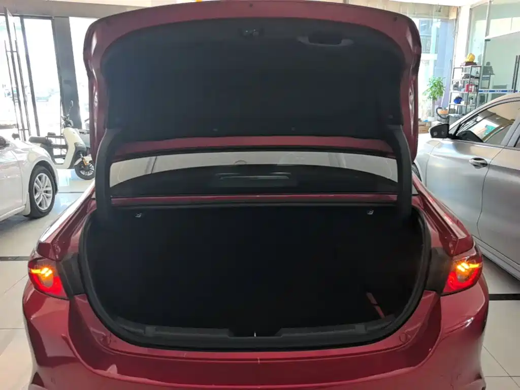 Mazda 3 Axela — миниатюра 19
