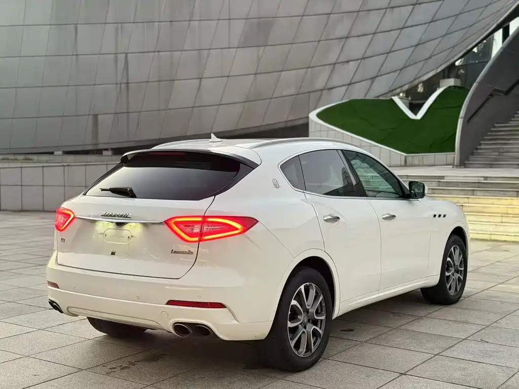Maserati Levante — фотографии объявления, Фото 10