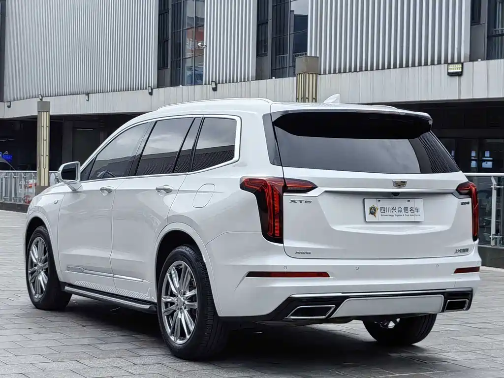 Cadillac XT6 — миниатюра 5