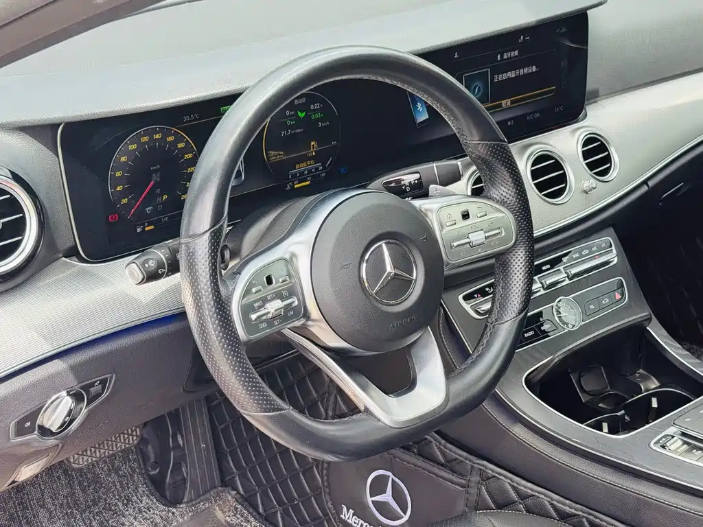 Mercedes-Benz E-Class (Import) — миниатюра 5
