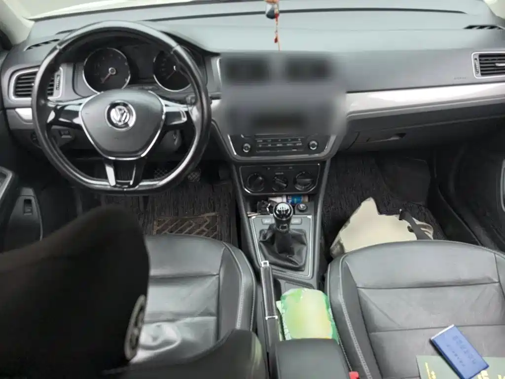 Volkswagen Lavida — миниатюра 5