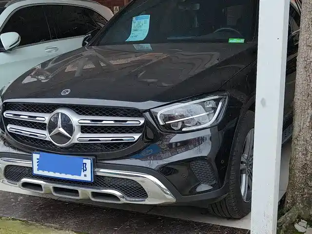 MERCEDES-BENZ GLC 2021