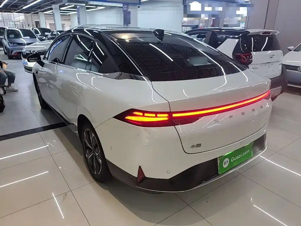 XPeng P5 — миниатюра 5