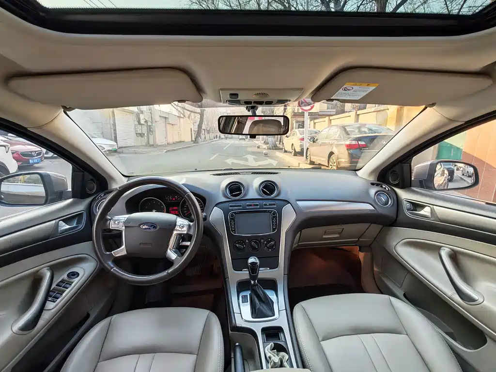 Ford Mondeo 2013 2.3L Fashion