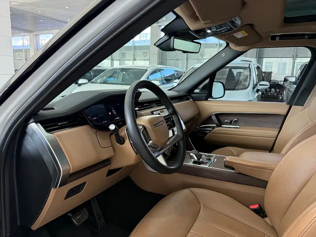 Land Rover Range Rover — миниатюра 6