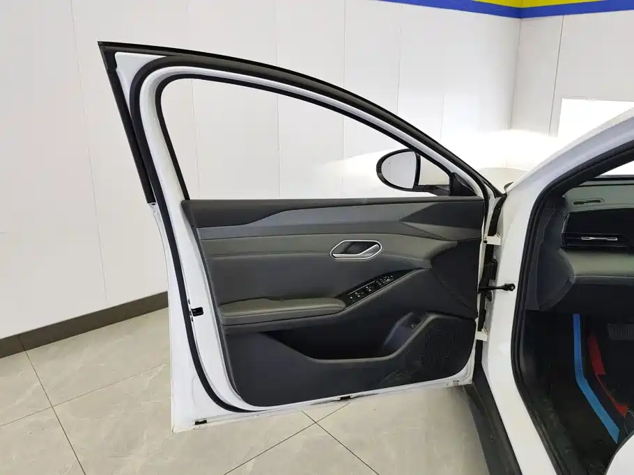 BYD Qin L — миниатюра 7
