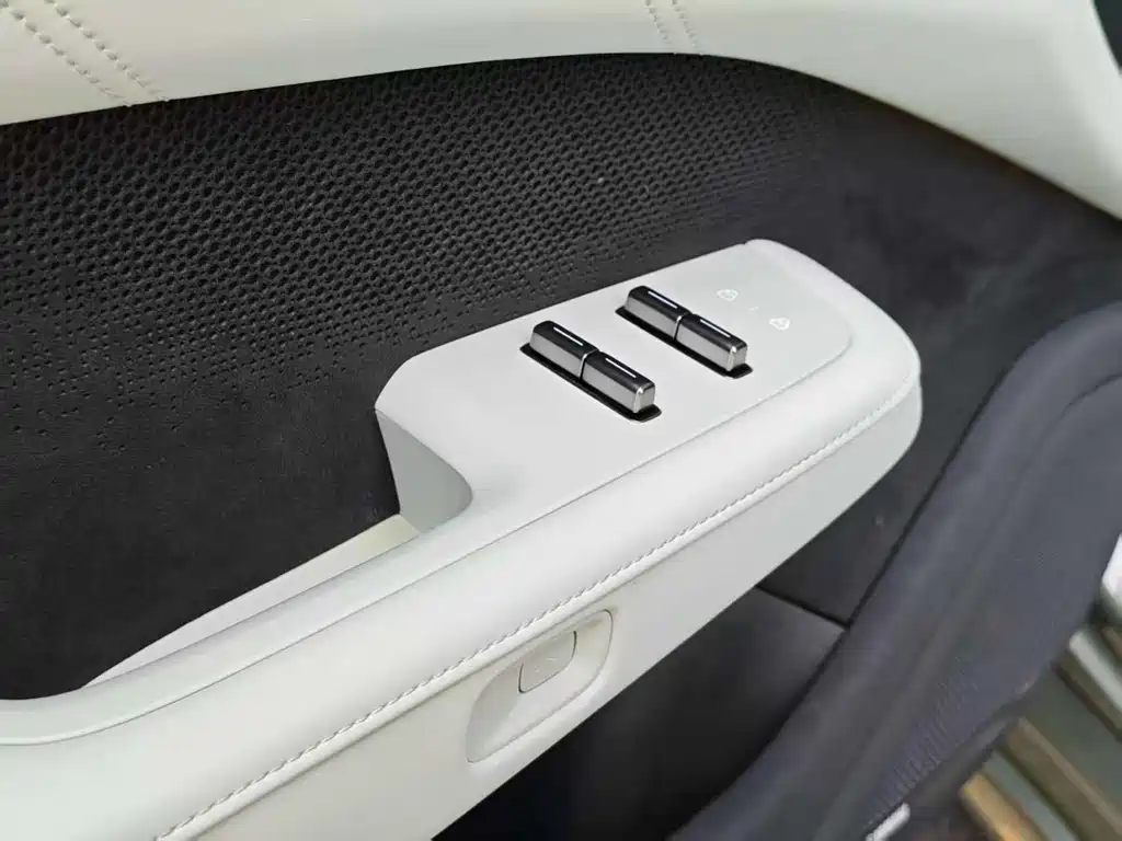 ZEEKR EXTREME KRYPTON 001